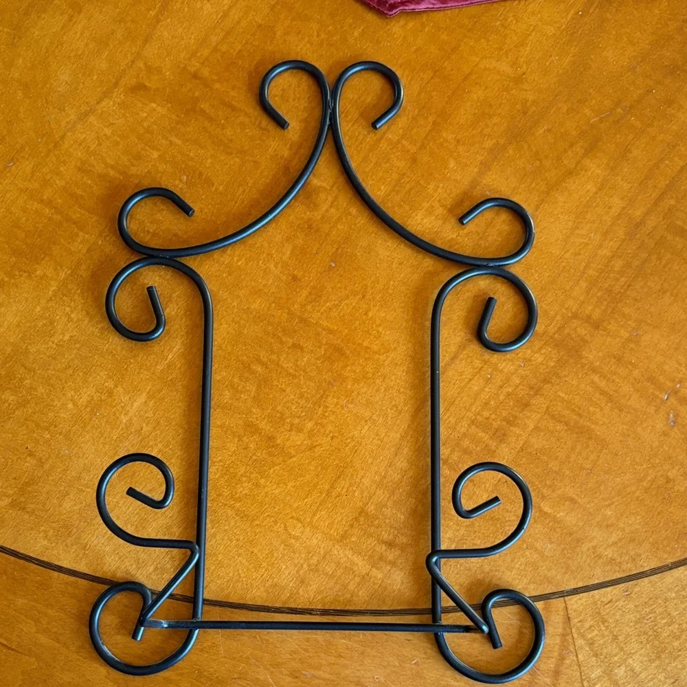 Artistic Black Scroll Display Shelf